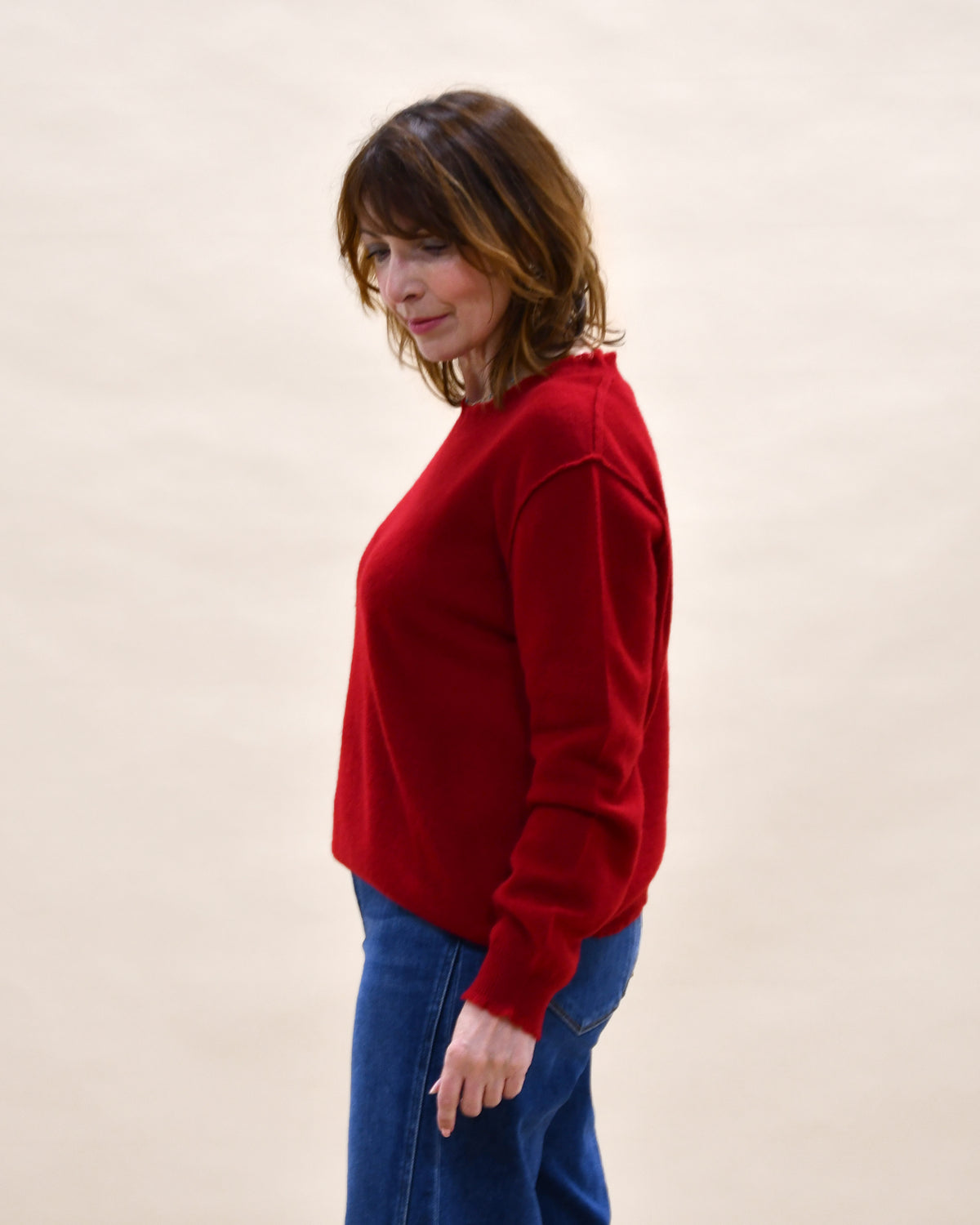 Distressed Cashmere Crew - Dull Red