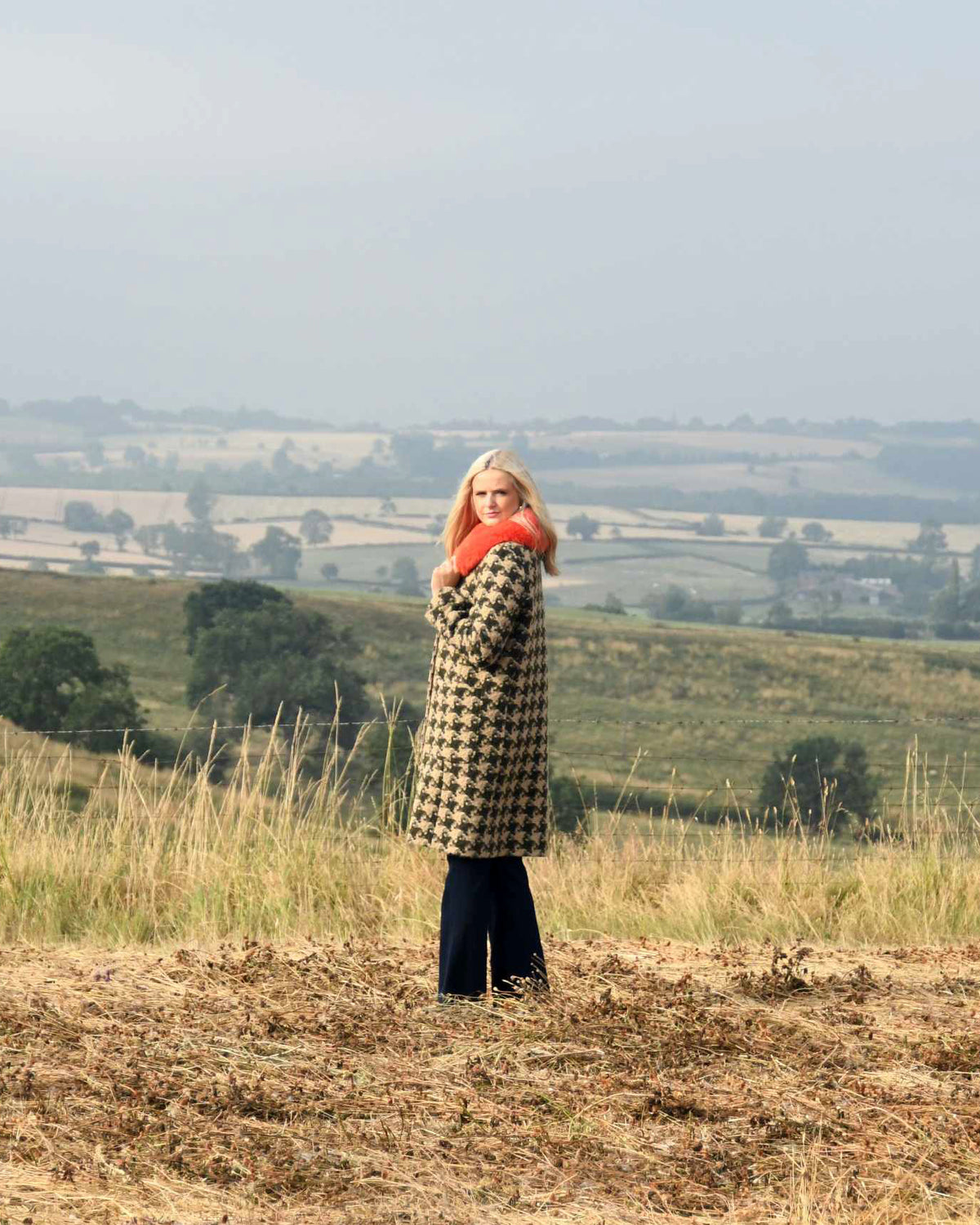 Dogtooth Coat Orange Collar - Green/Beige