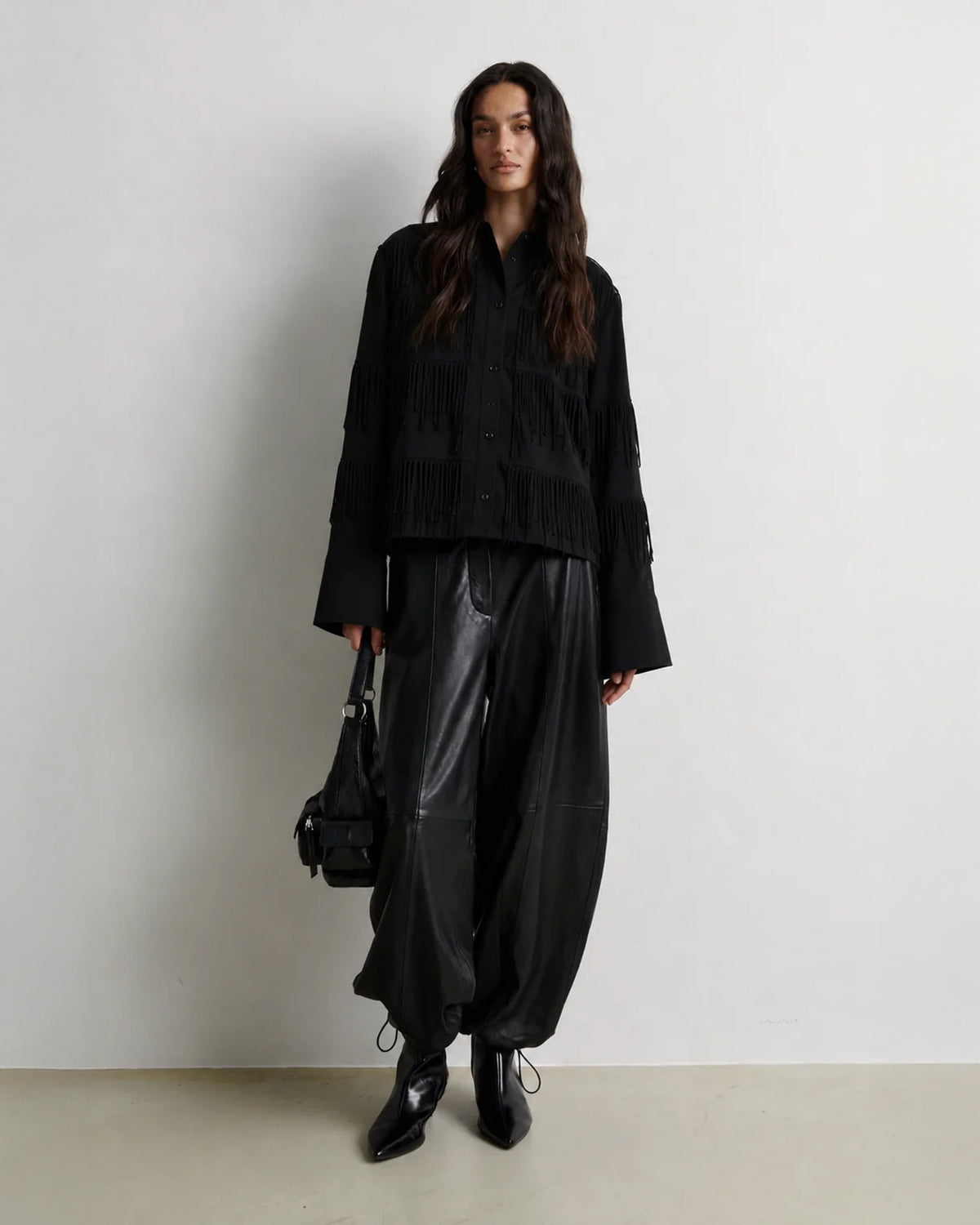 Dancing Cropped Shirt - Black