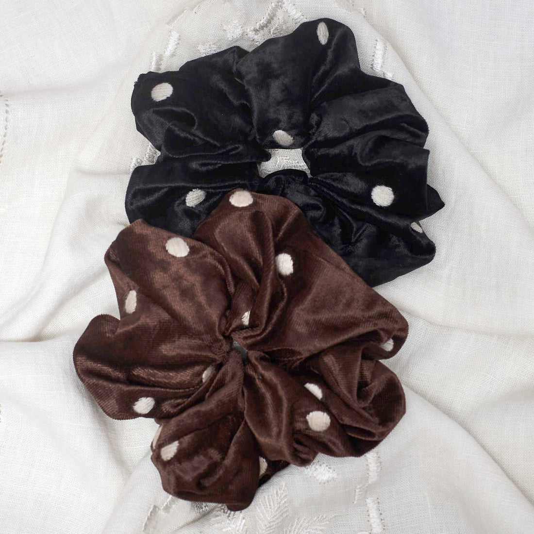 Eira Scrunchie - Black
