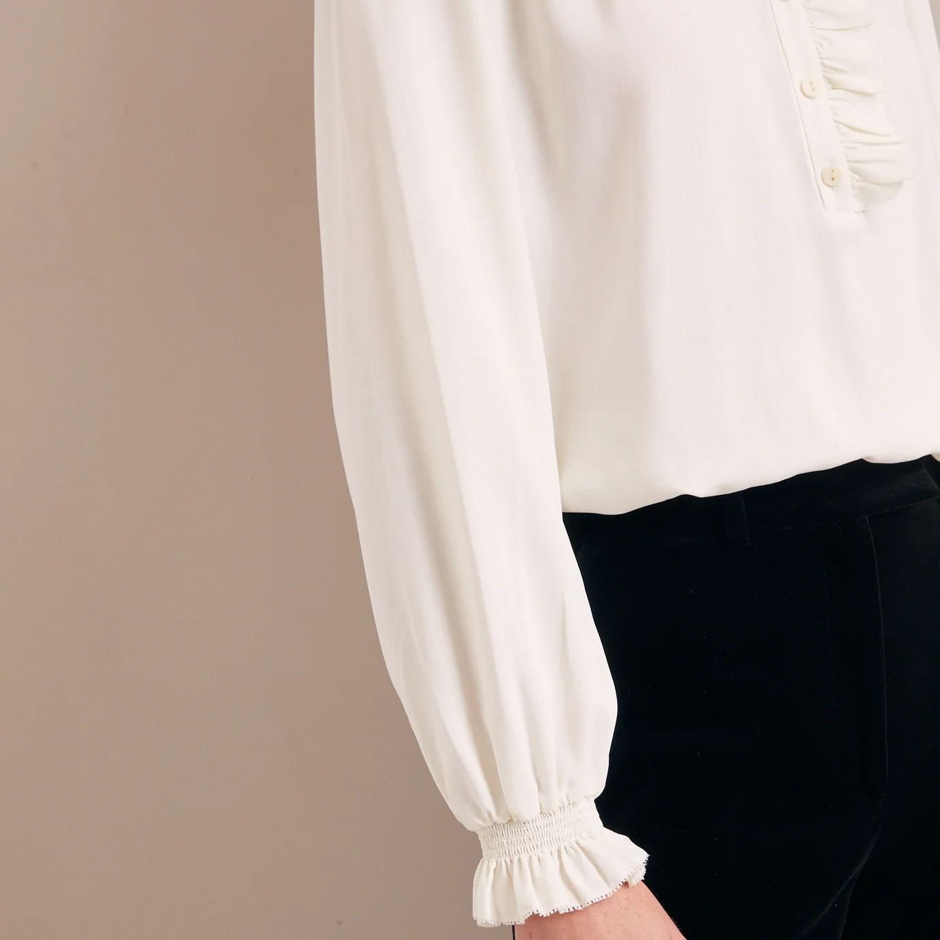 Erin Frill Collar Shirt - Cream