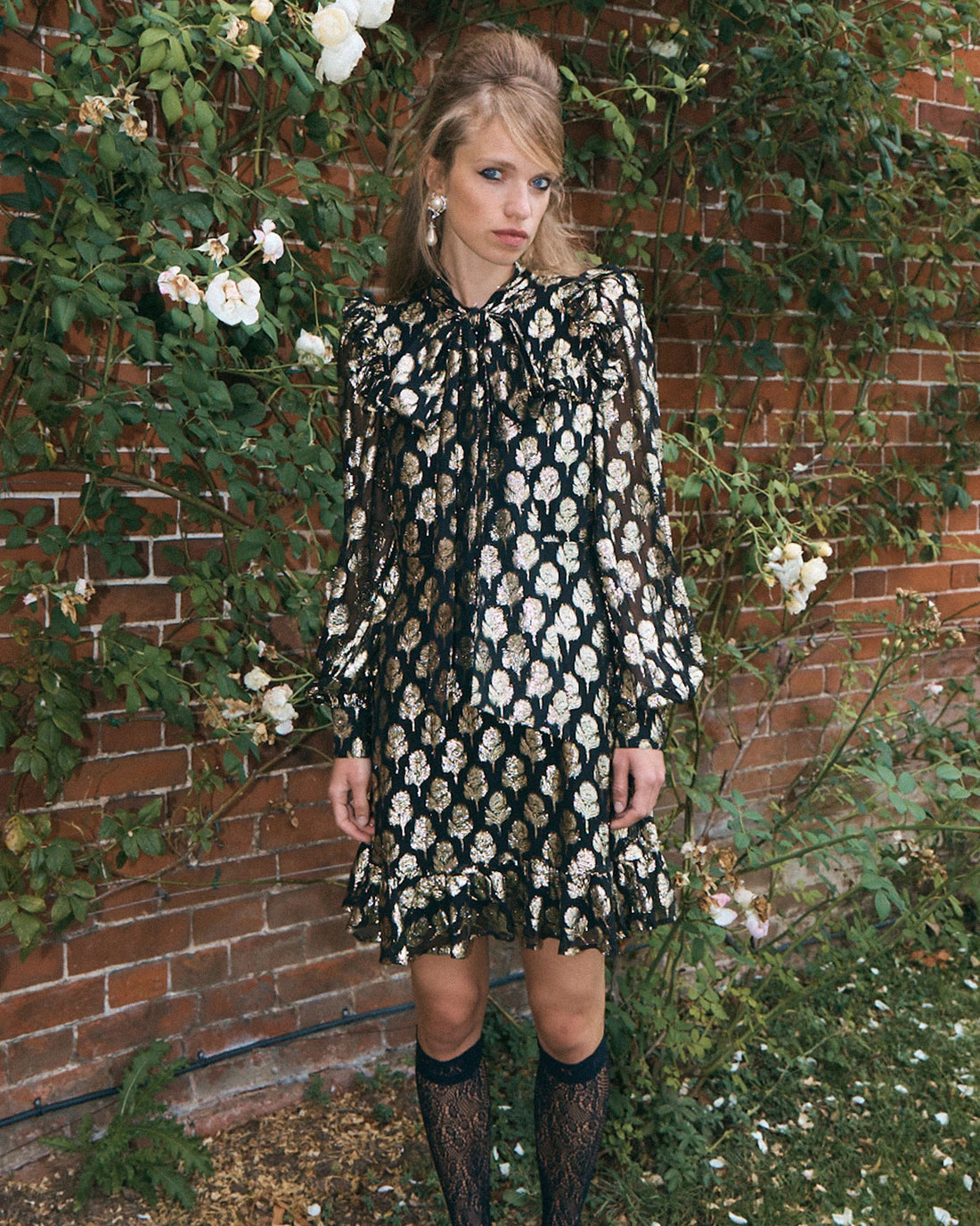 Gracie Short Dress - Black/Gold