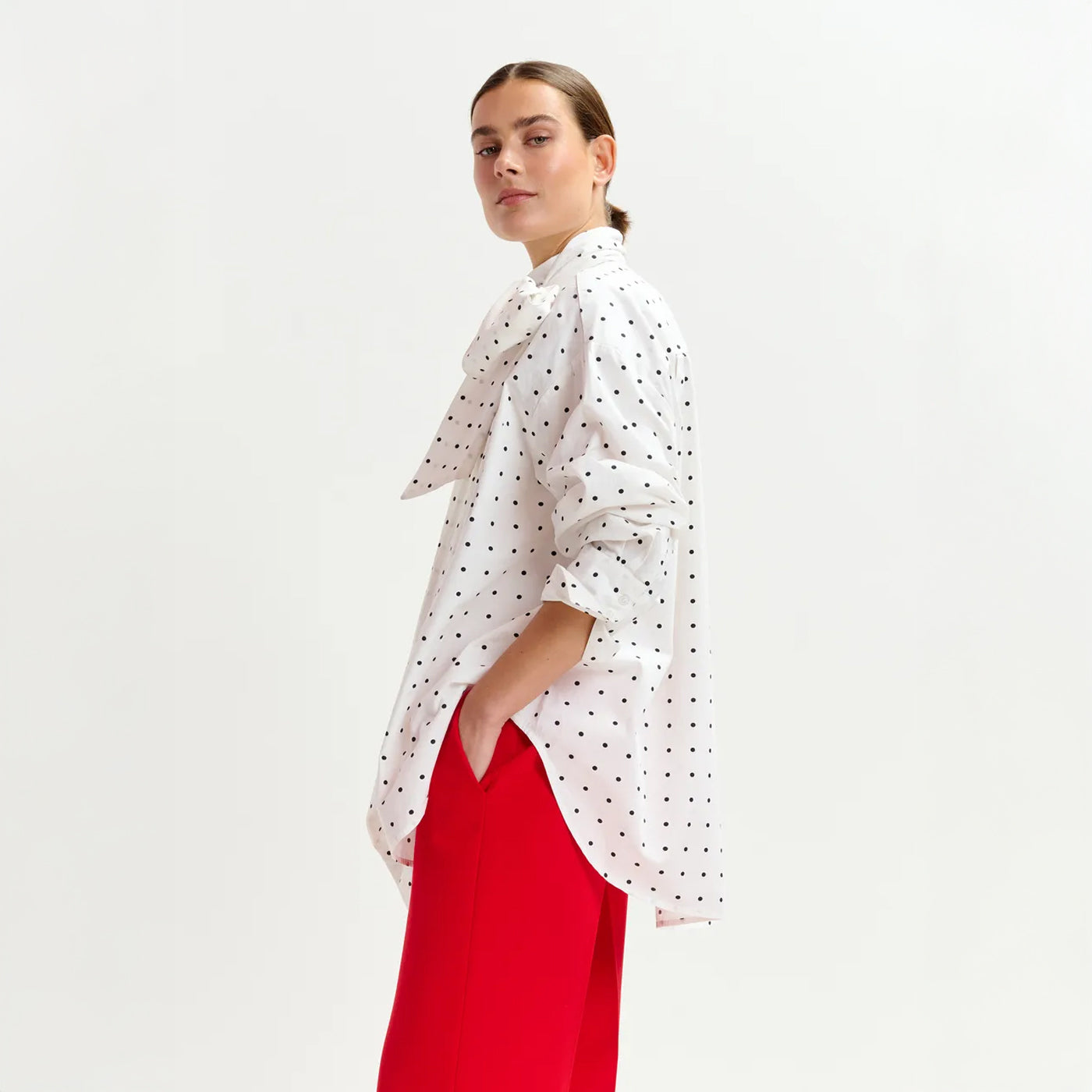 Imoverit Pussy Bow Tie Shirt - Combo Off White