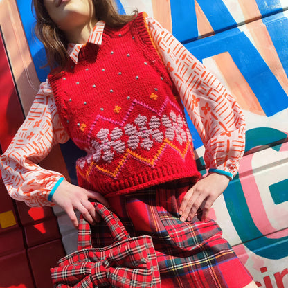 Jumpy Embroidered Knit Vest - Red