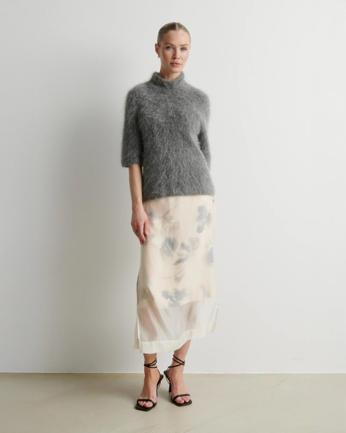 Karla Short Sleeve Knit - Dark Grey Melange