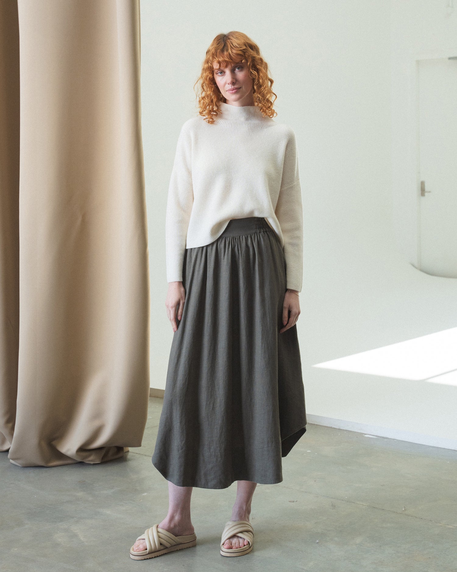 Hannah Linen Skirt - Khaki