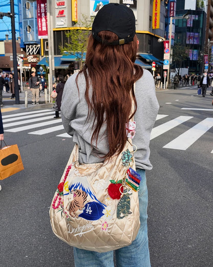 Lucky Cat Keyring - White/Red