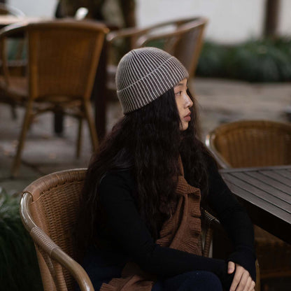 Ribbed Beanie - Brown