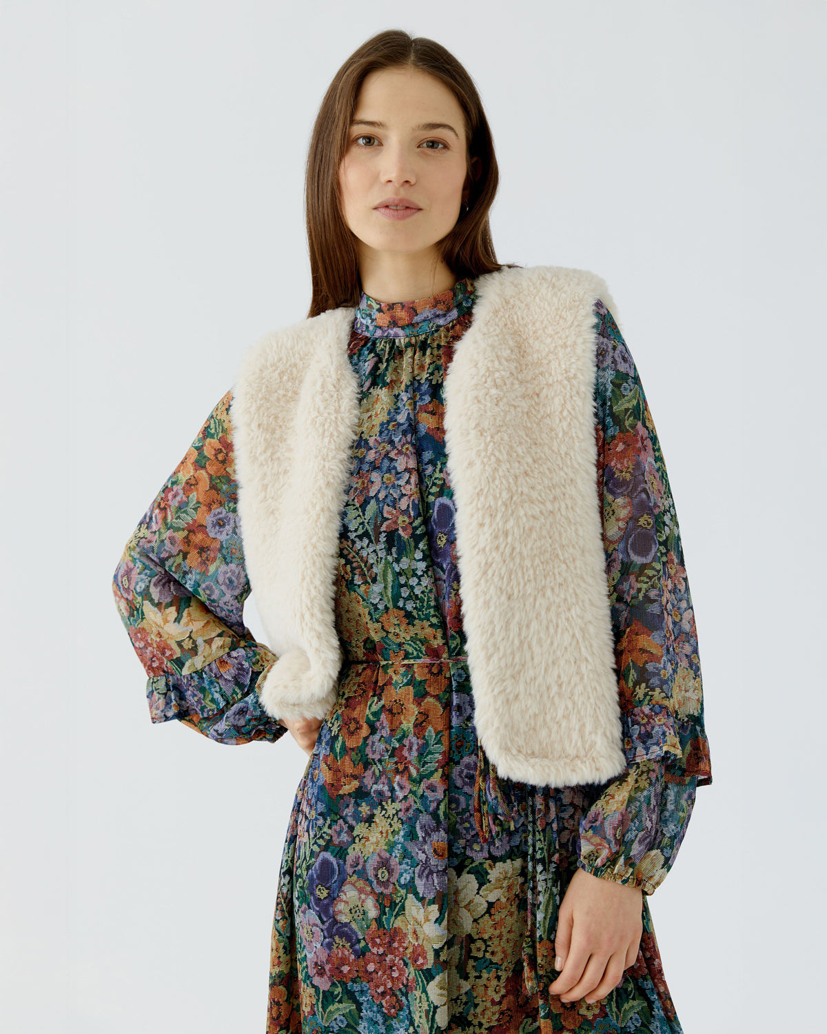 Fluffy Waistcoat - Beige