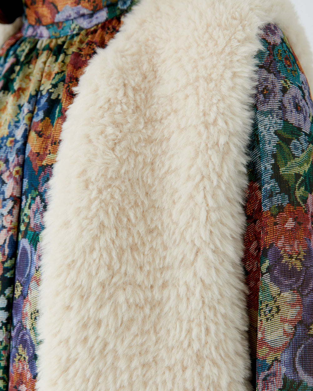 Fluffy Waistcoat - Beige