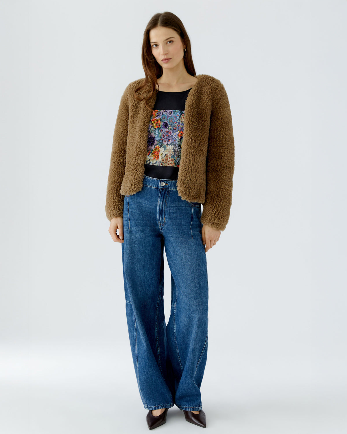 Fluffy Edge To Edge Jacket - Brown