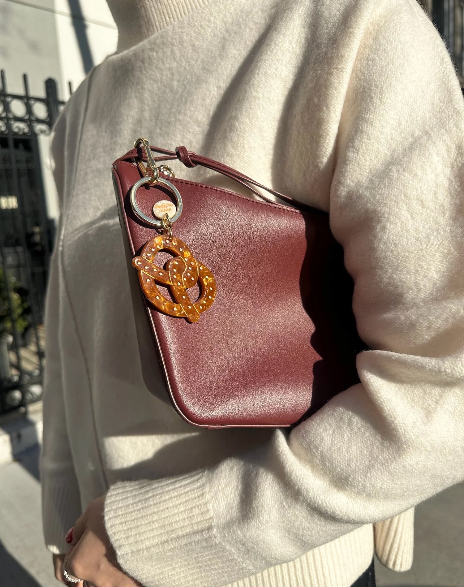 Pretzel Keyring - Brown