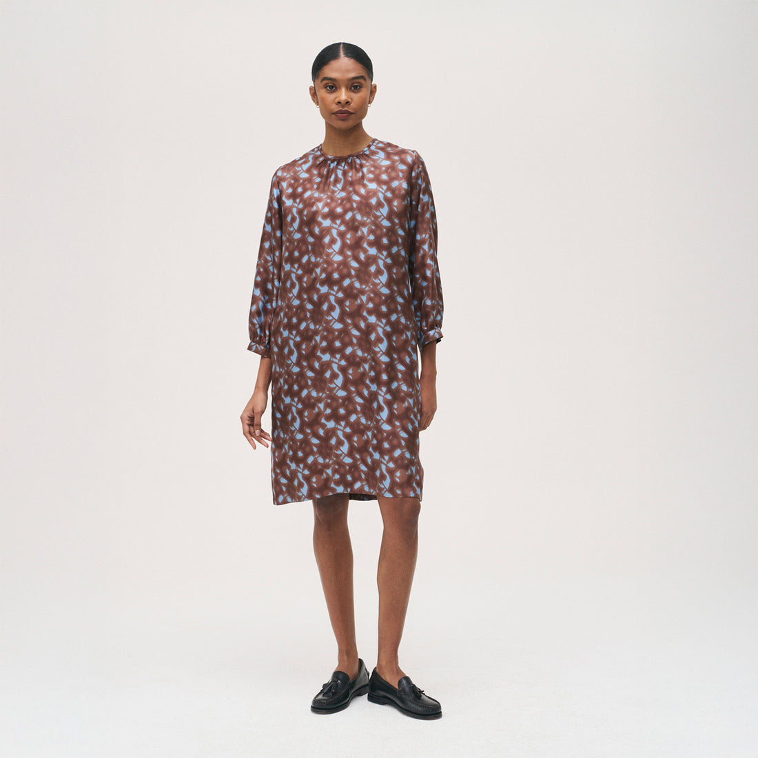 Silk Round Neck Dress - Light Blue/Brown