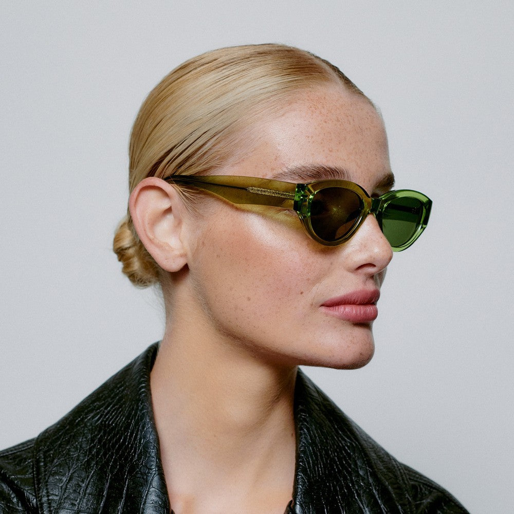 Winnie Sunglasses - Light Olive Transparent