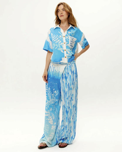 Aria Cropped Shirt - Indigo Garden