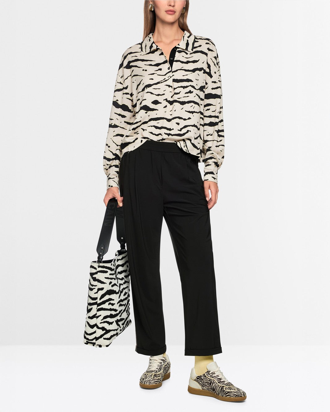 Black Relaxed Trouser - Black