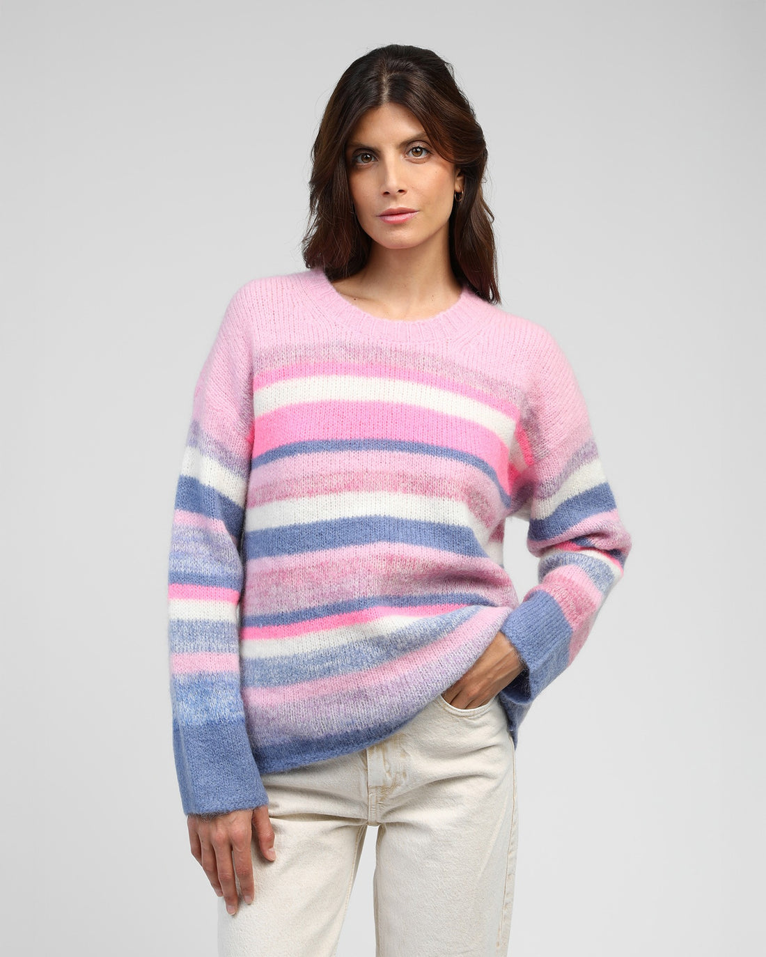 Brakey Sweater - Frozen Kiss