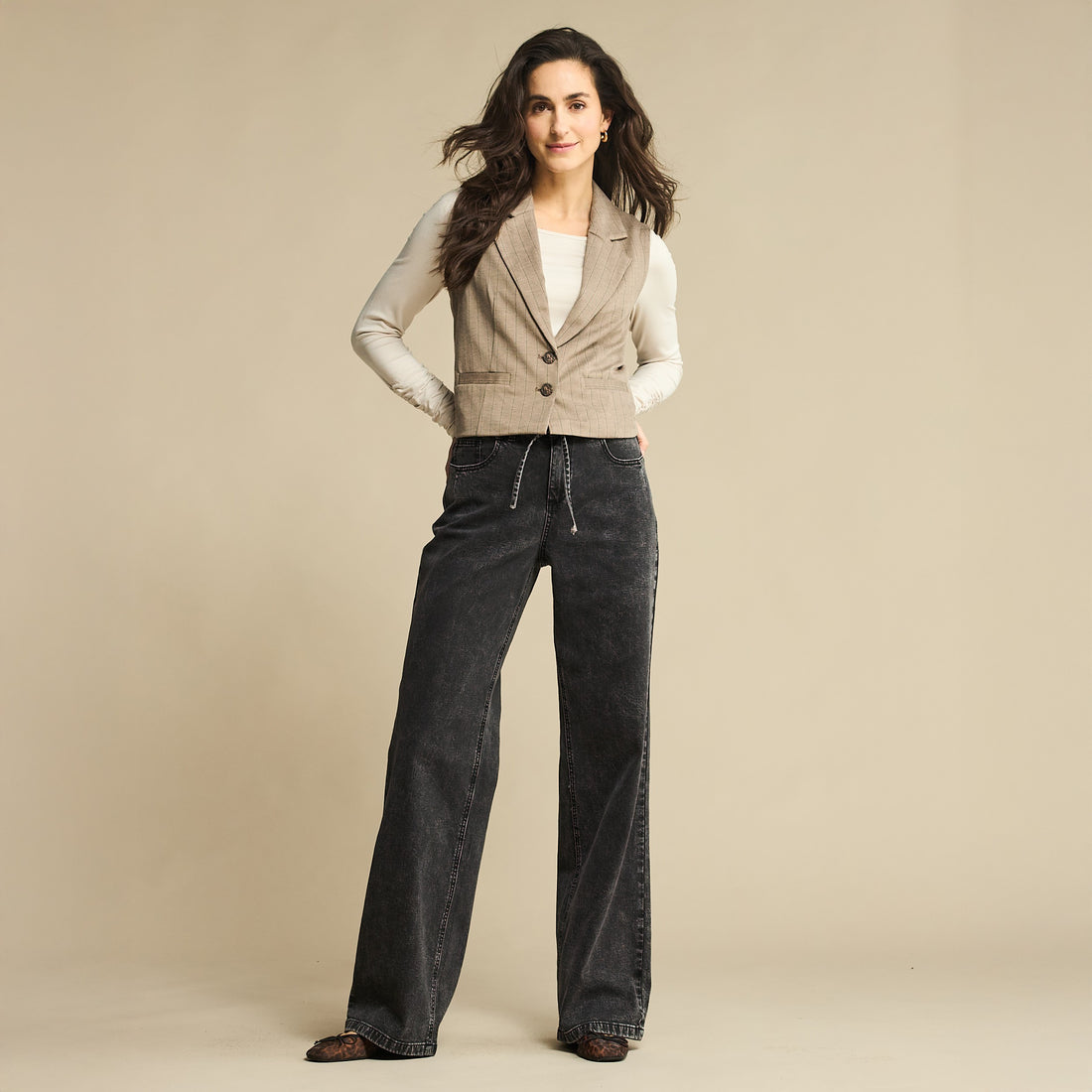 Claudette Jeans With Belt - Black