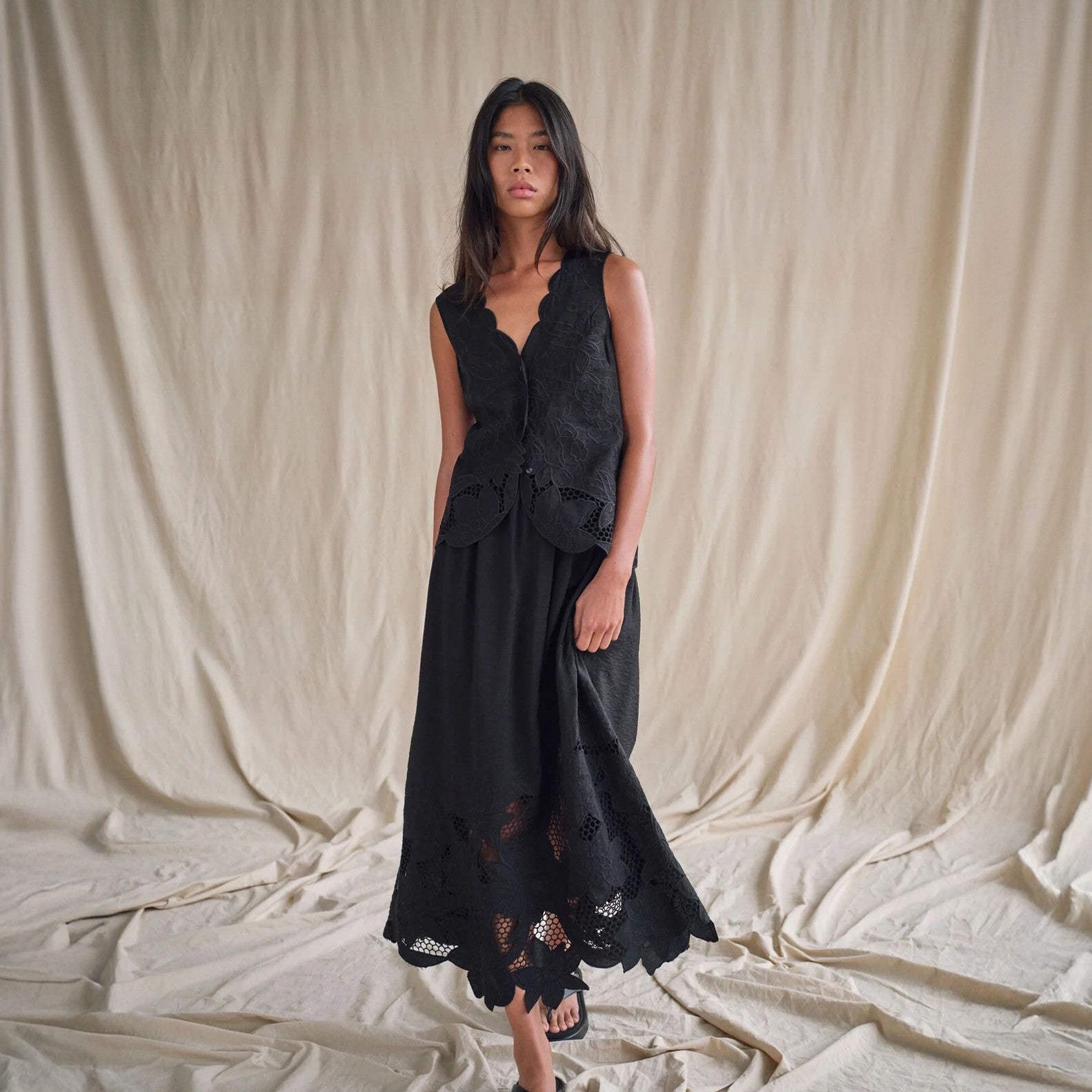 Zorai Brodie Skirt - Black