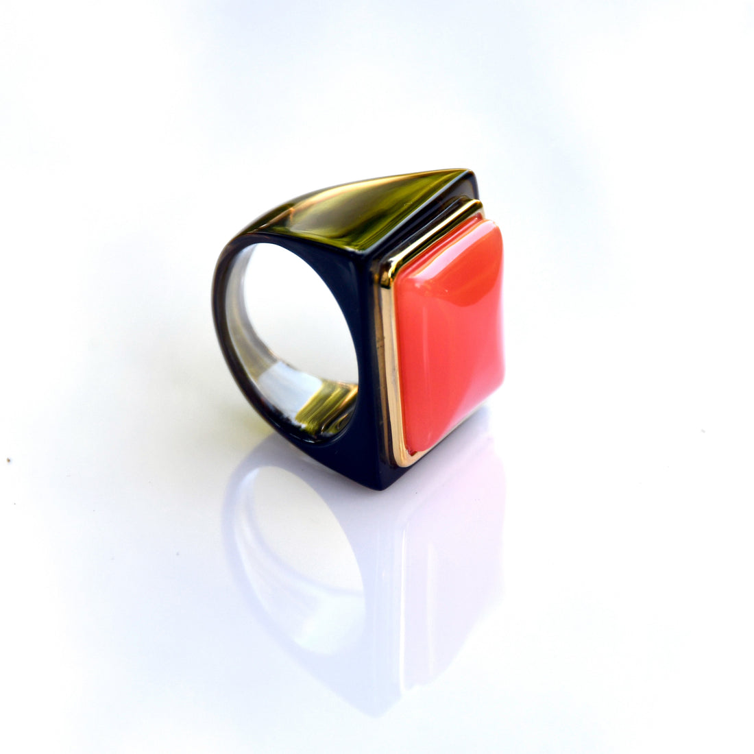 Large Square Ring - Deep Smoky - Frosty Lobster