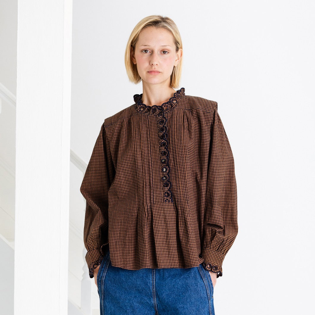 Etienne Scalloped Placket Shirt - Midnight/Tan