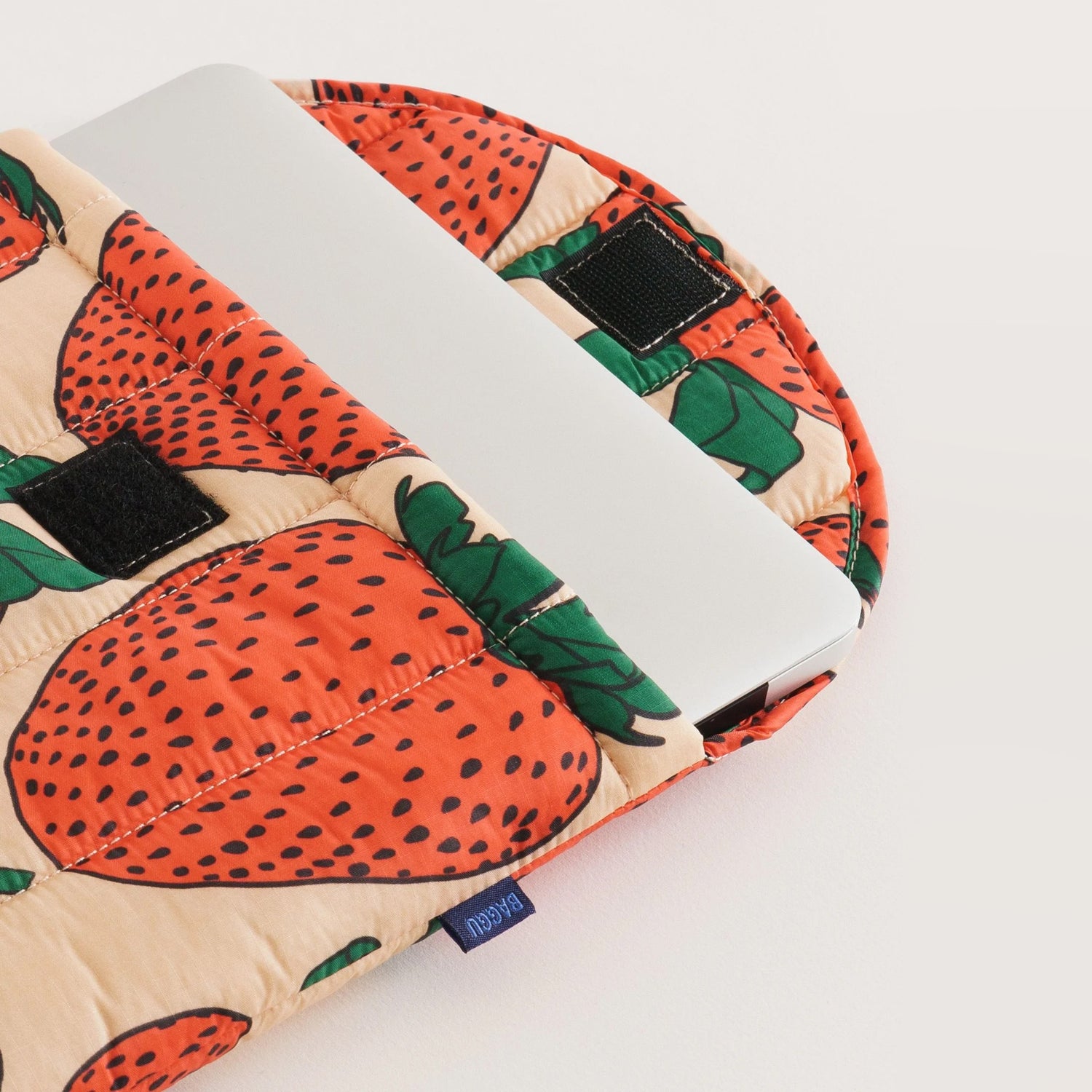 Puffy Laptop Sleeve 13&quot;/14&quot; - Strawberry