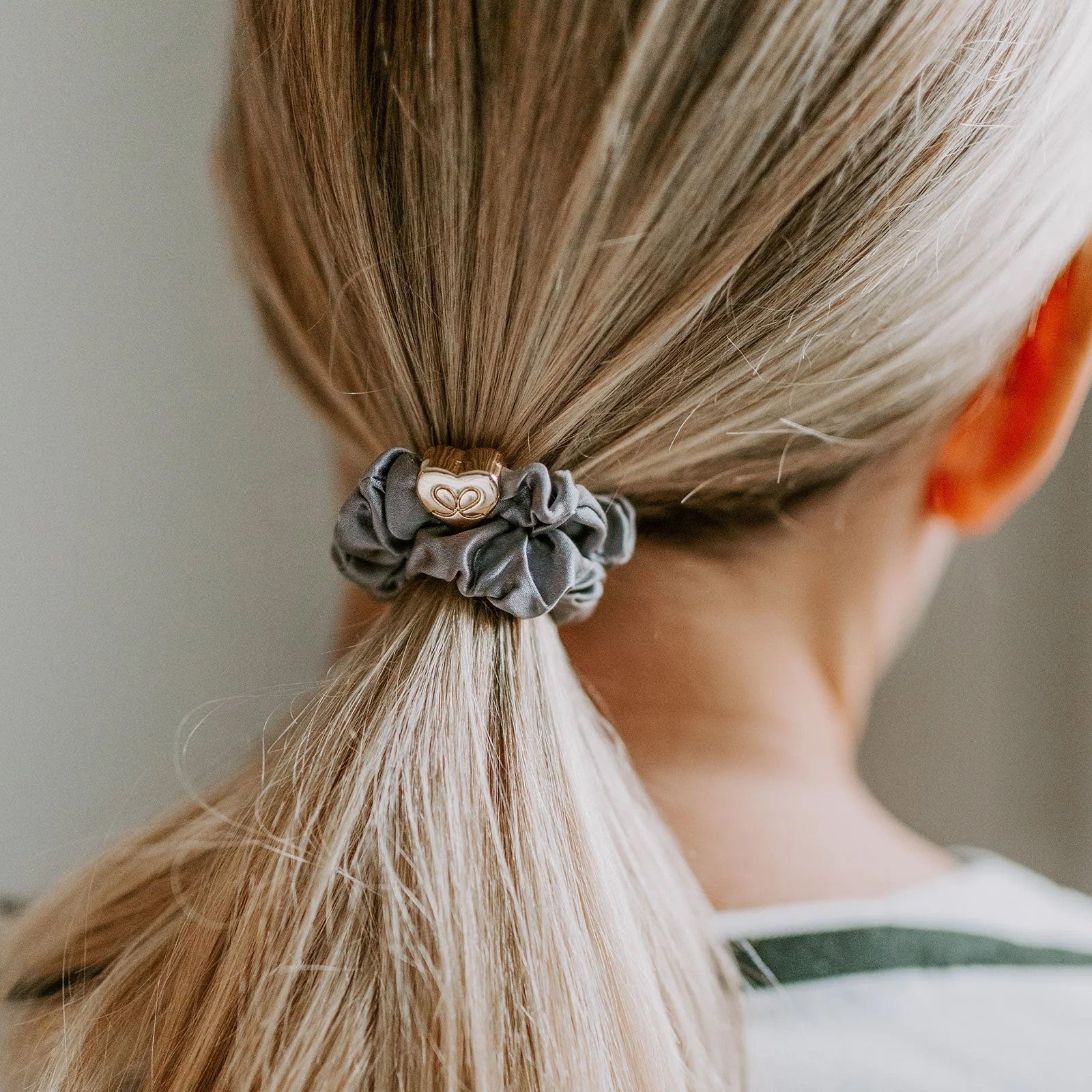 Gold Heart Silk Scrunchie - Grey