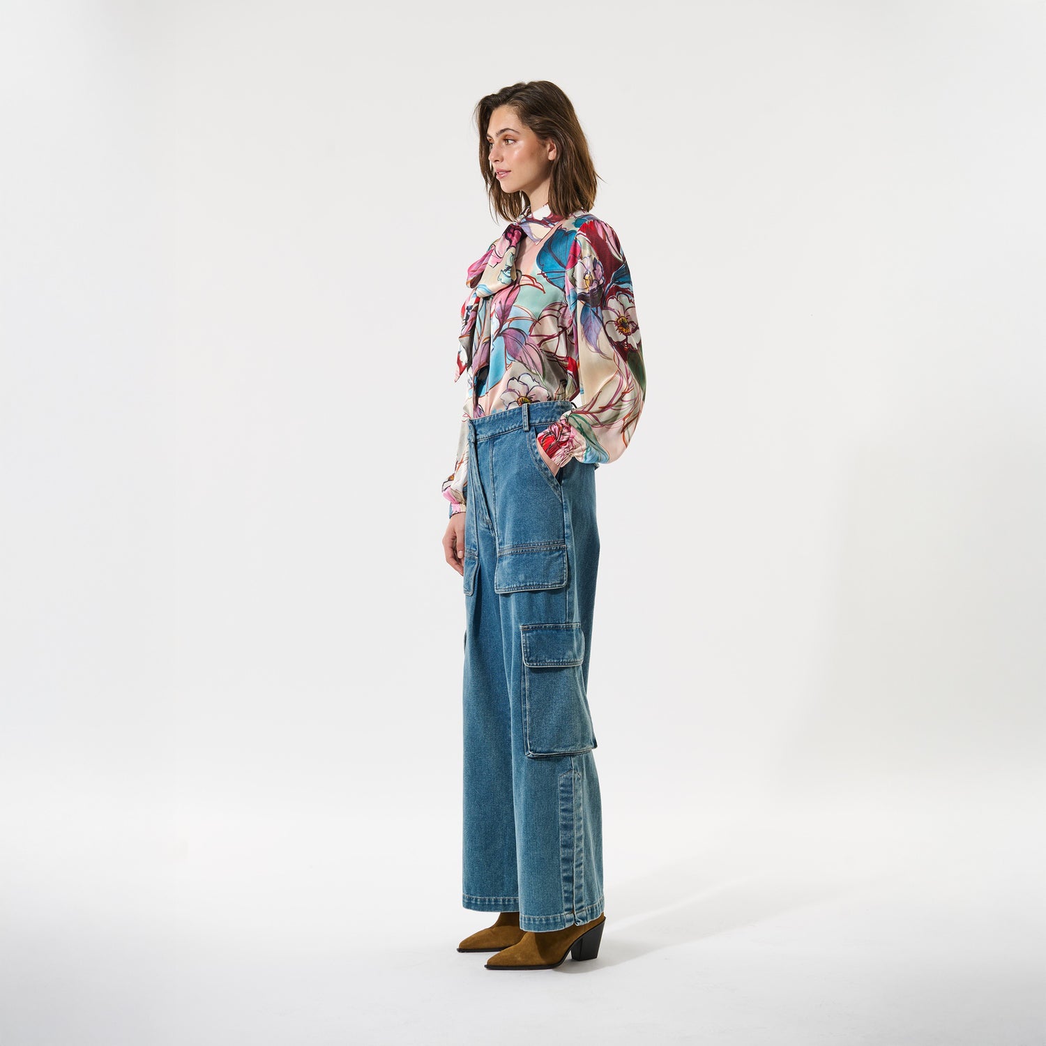 Kikki Blouse With Bow - Bloomsbury