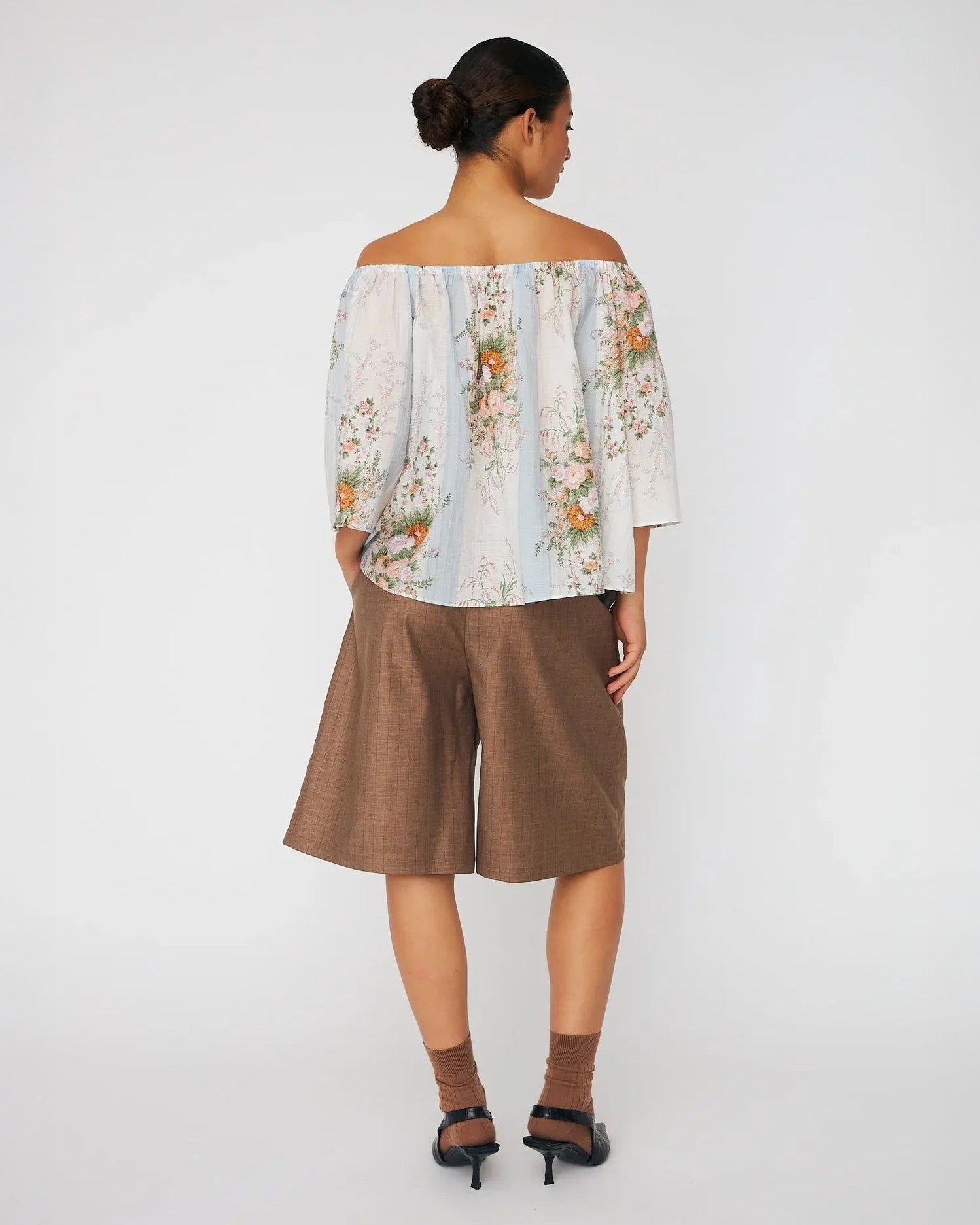 Loose Blouse With Drop Shoulders - Creme Multicolour Flowers