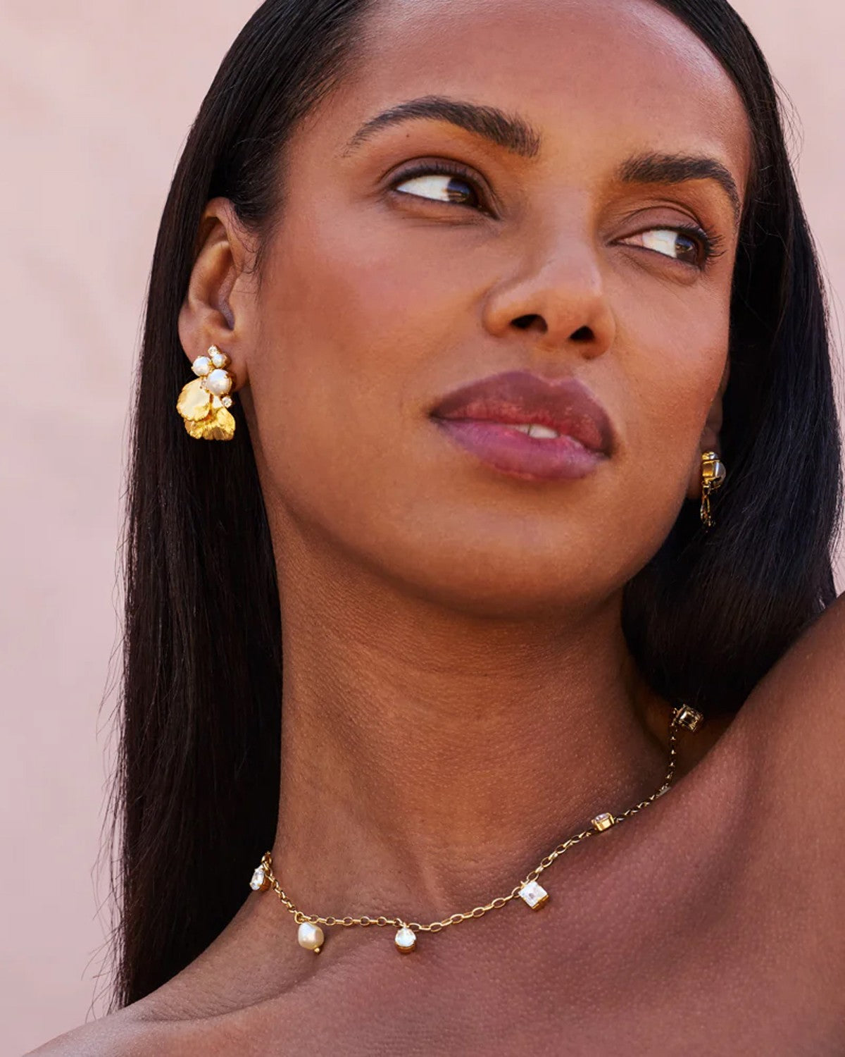 Lumi Pearl Earrings Gold - Pearl / Crystal