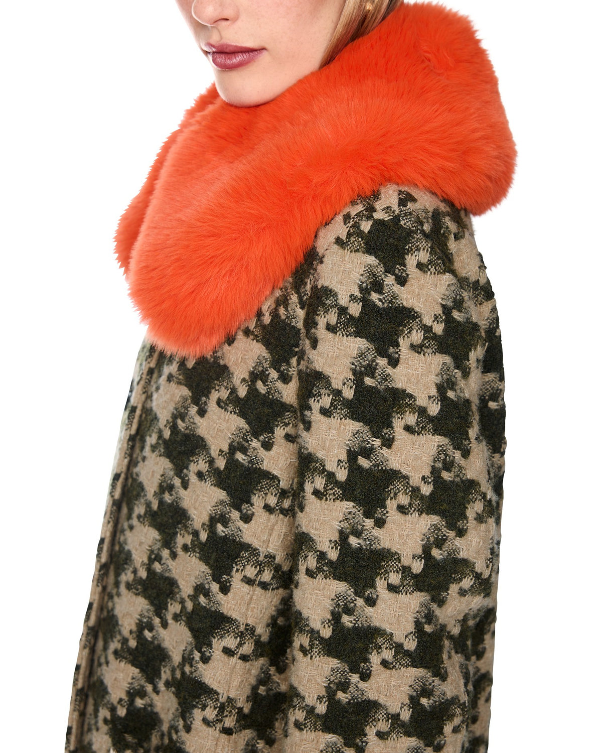 Dogtooth Coat Orange Collar - Green/Beige