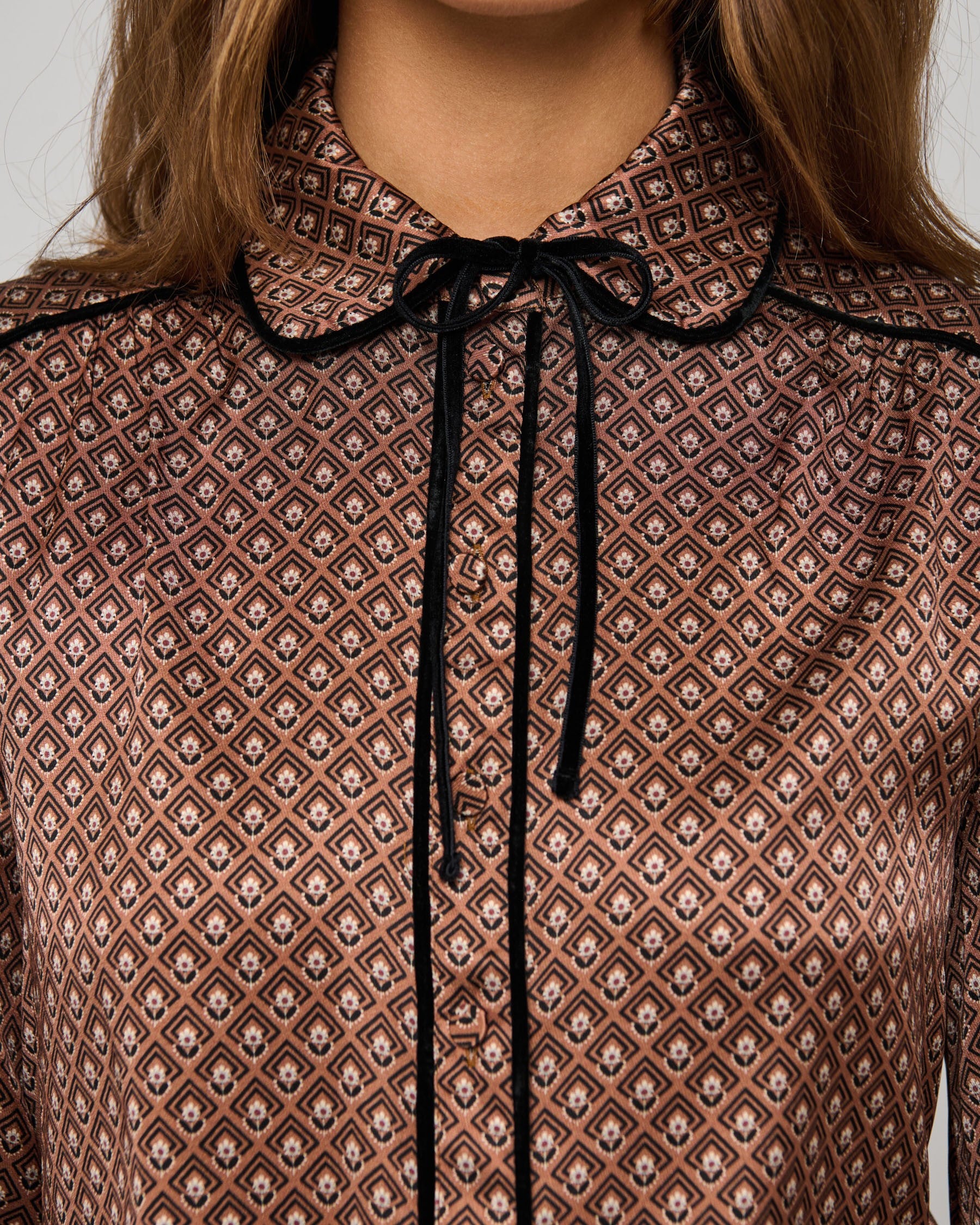 Margit Blouse With Special Trim - Meadow Caramel