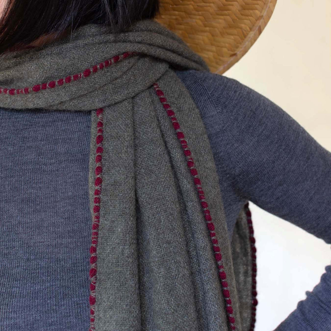 Stitch Detail Scarf - Green