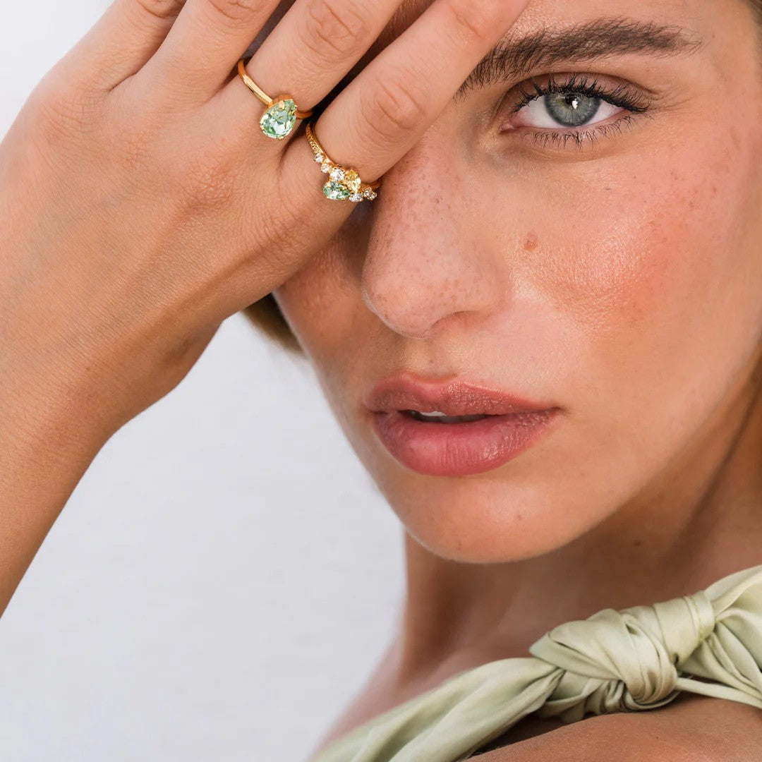 Petite Drop Ring Gold - Chrysolite