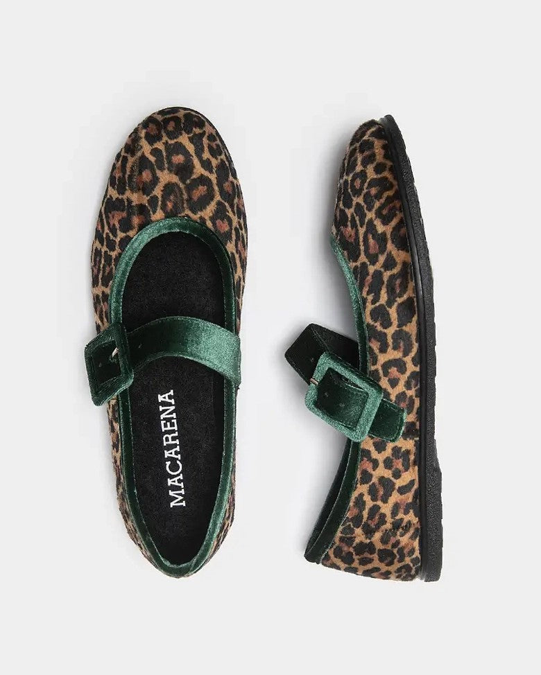 Leopard Ballet - Leopard