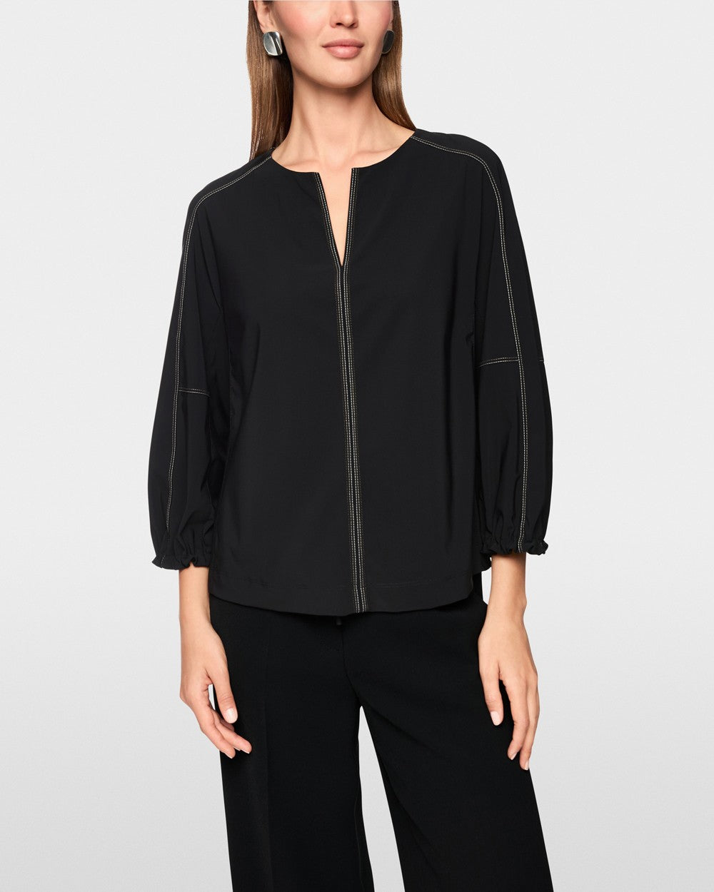 Relaxed Keyhole Top - Black