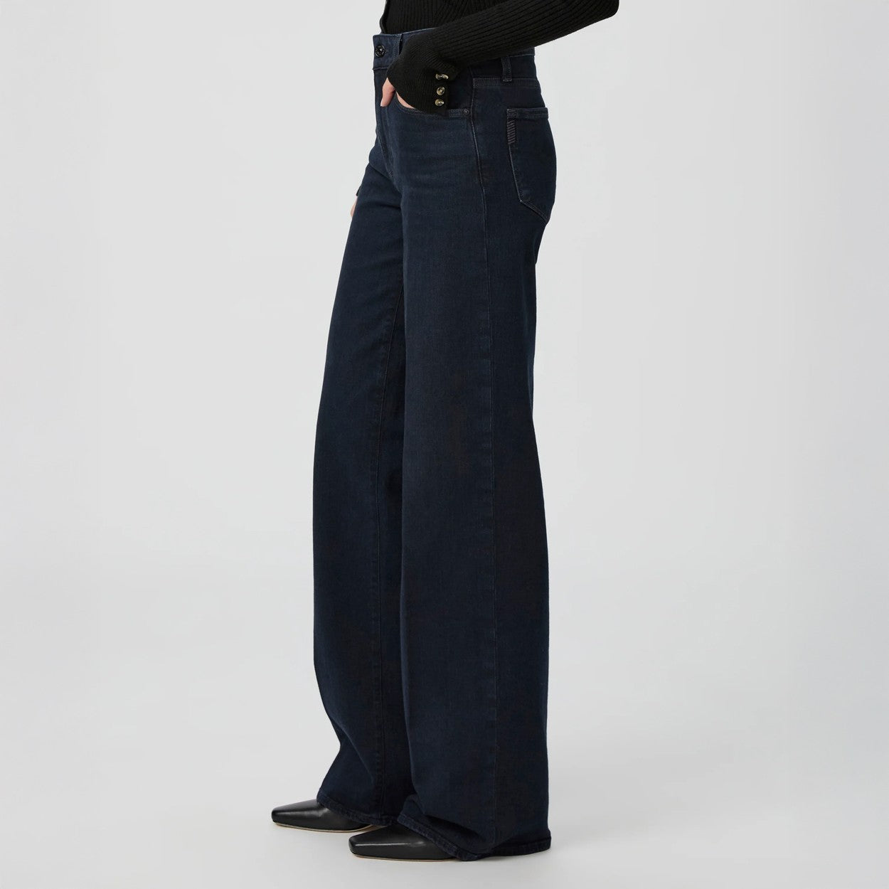 Sasha 32in - Duchess