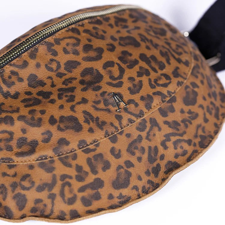 Smile Leopard Crossbody - Leopard Print