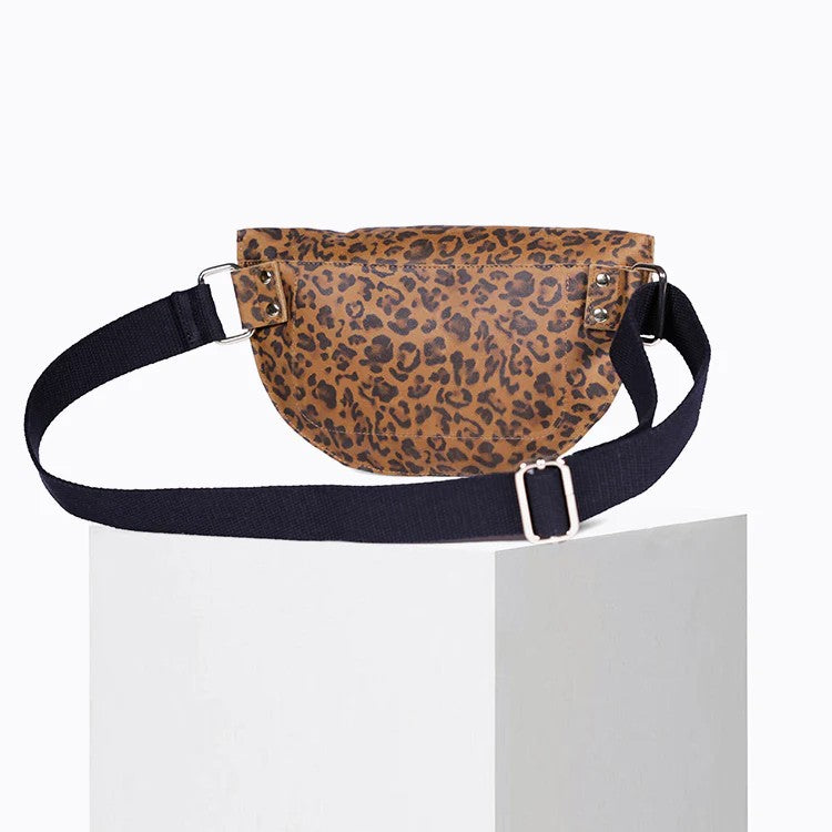 Smile Leopard Crossbody - Leopard Print