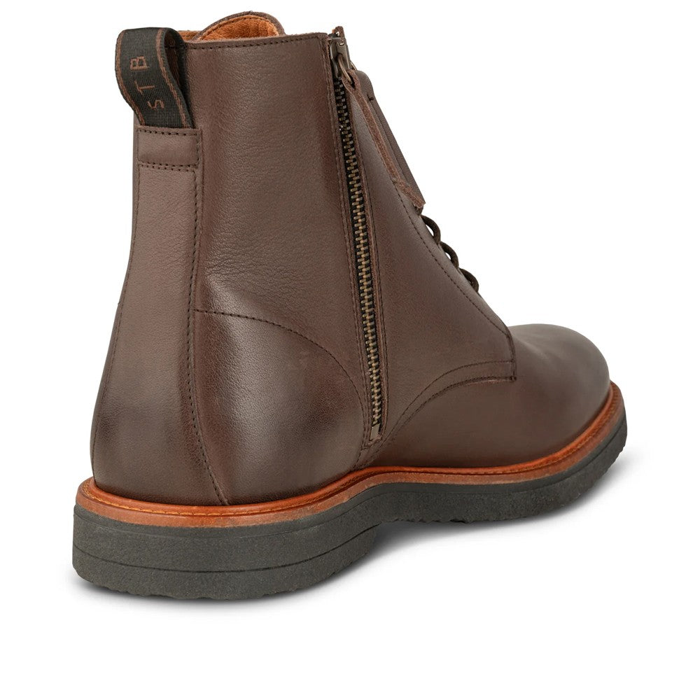 Kip Laced Water Repellent Leather - Brown