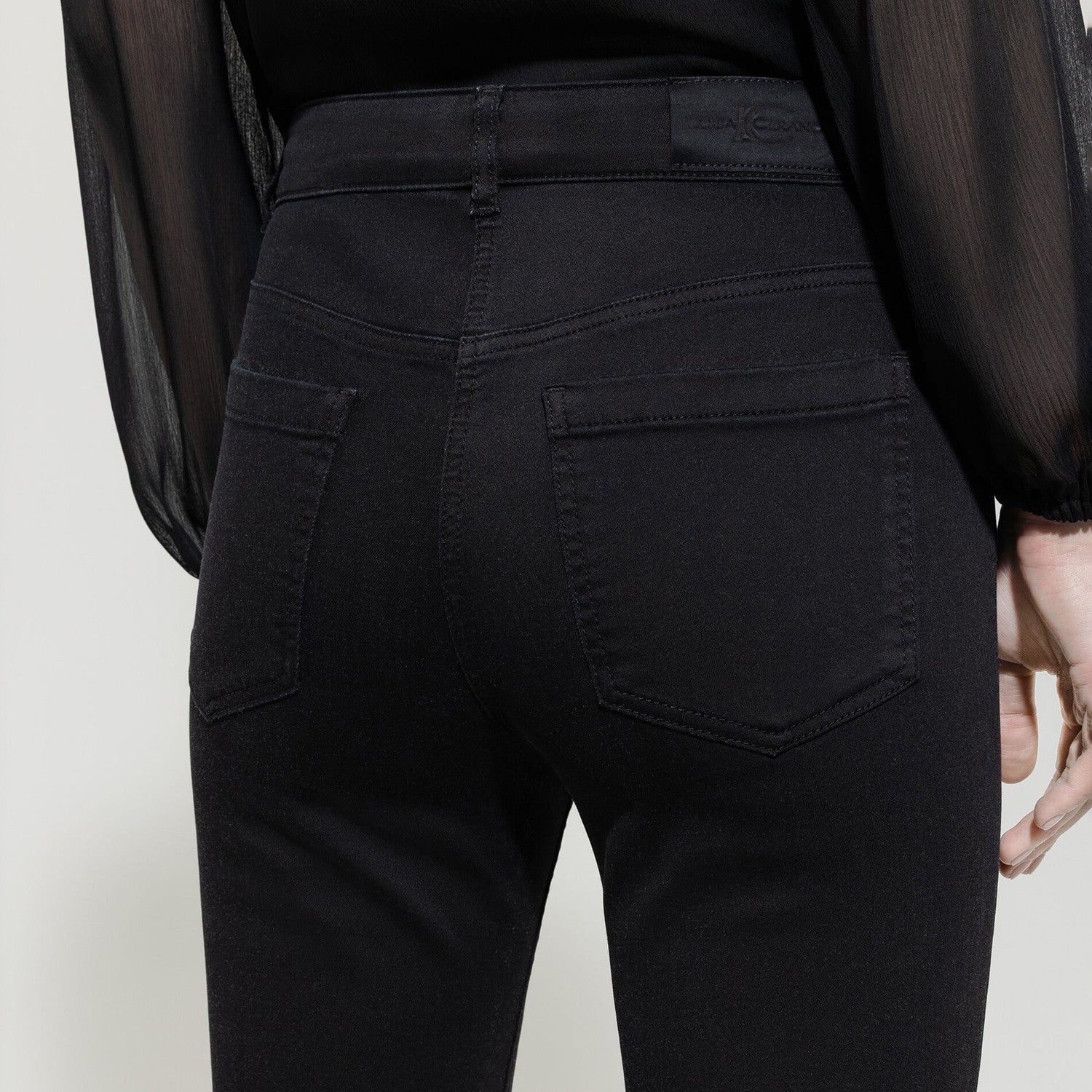Tapered Twill Denim - Deep Black