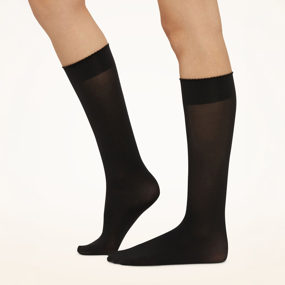 Velvet De Luxe 50 Knee-Highs - Black