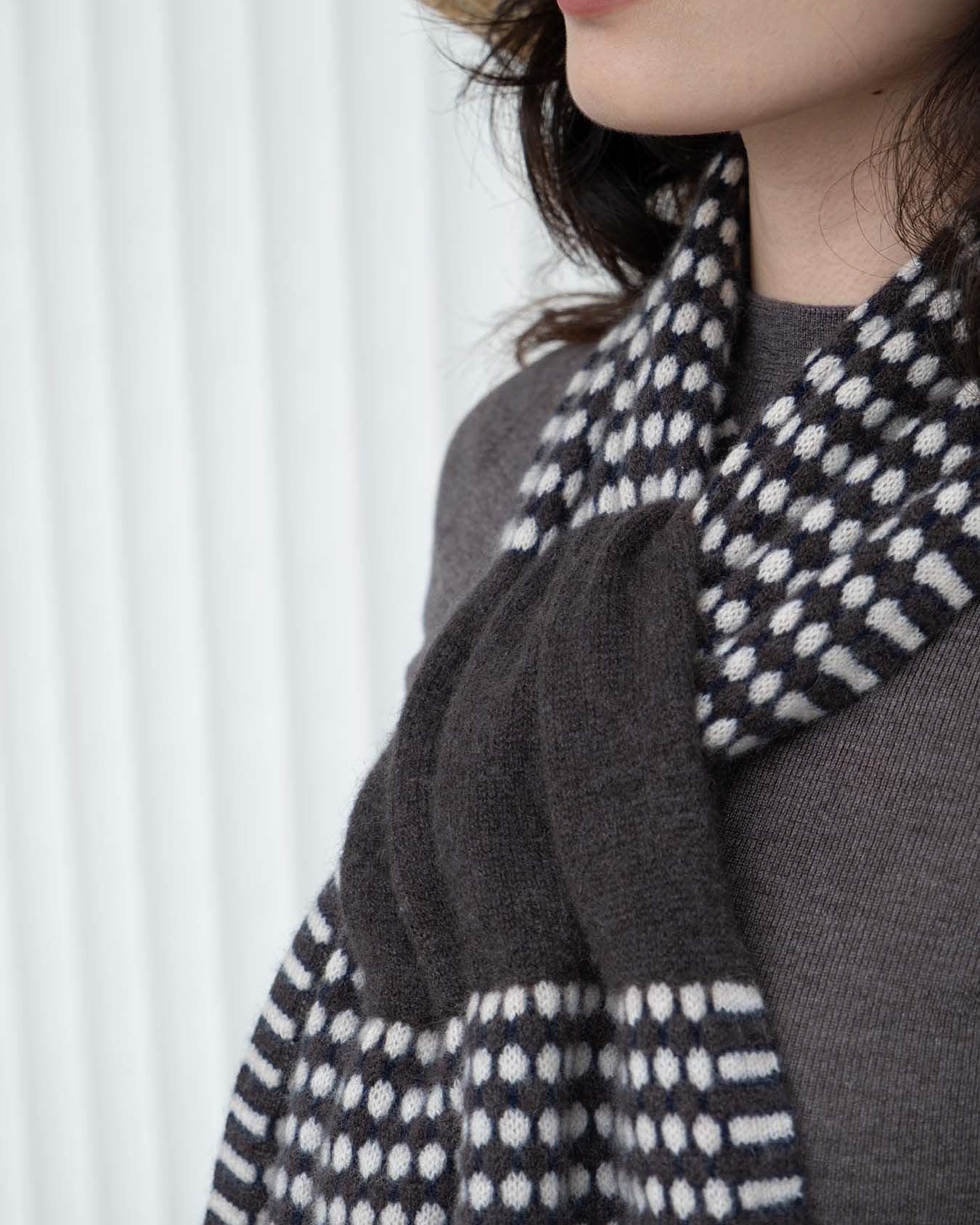 Stitch Detail Full Scarf - Cacao