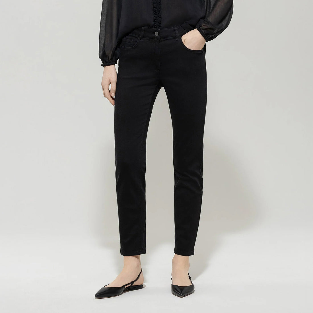 Tapered Twill Denim - Deep Black