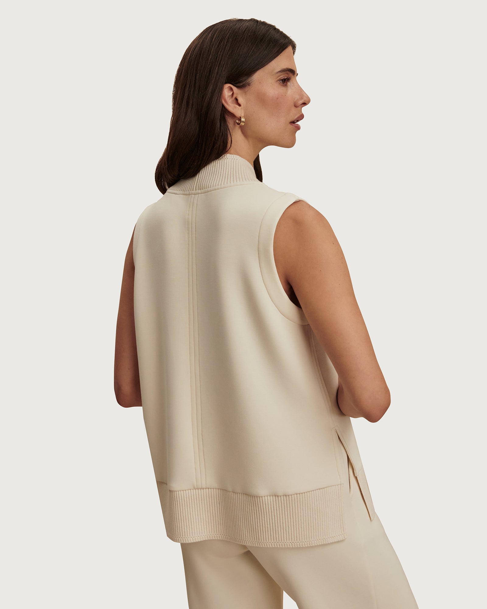 Freida V Neck Tank - Pristine