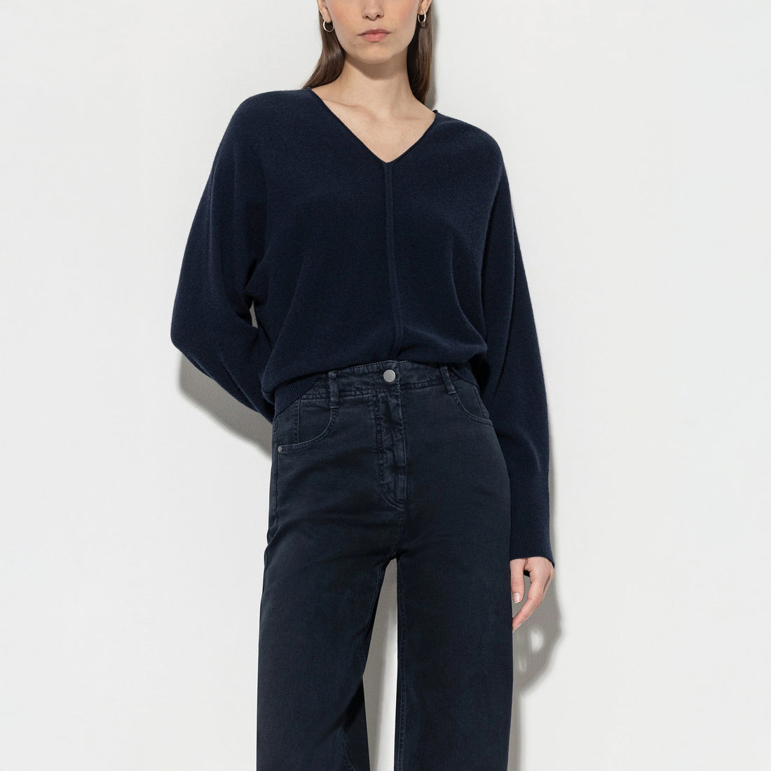 V Neck Cashmere Blend Knit - Midnight Blue