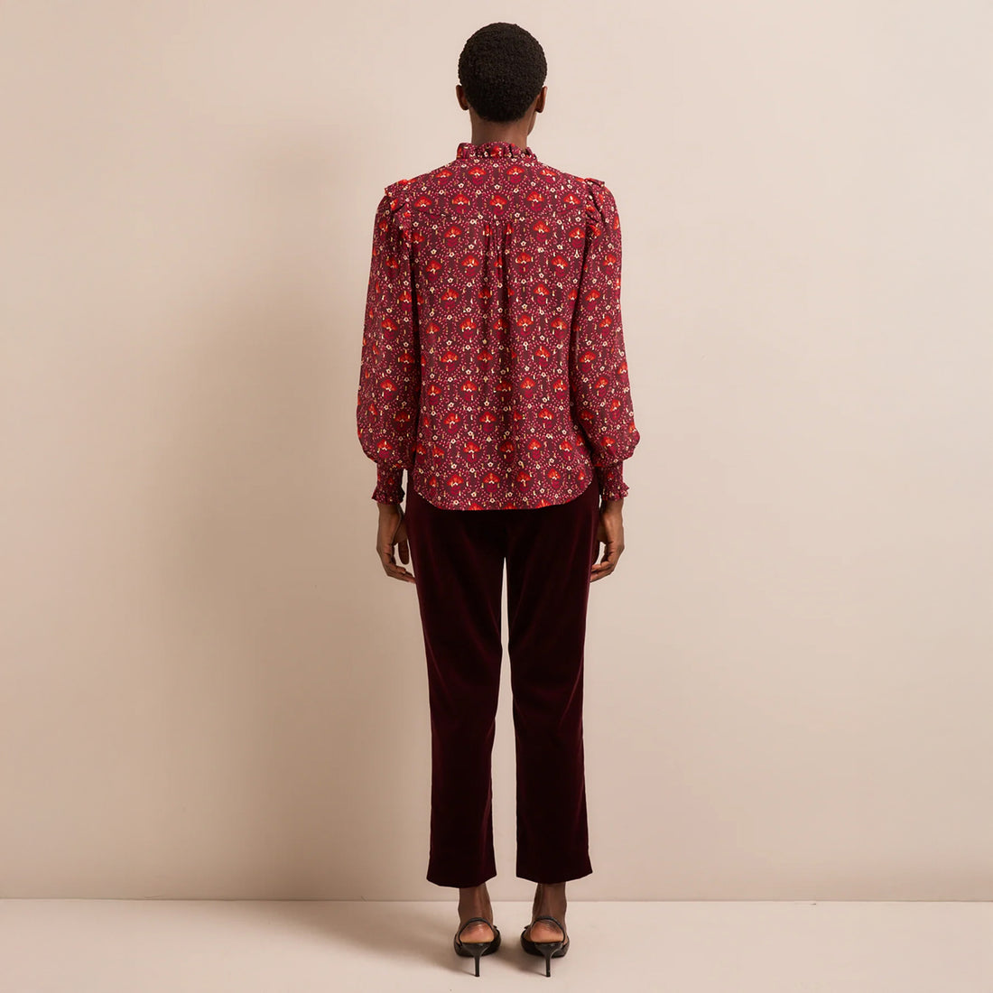 Stella V-Neck Long Sleeve Blouse - Rust/Burgundy Carnation Print