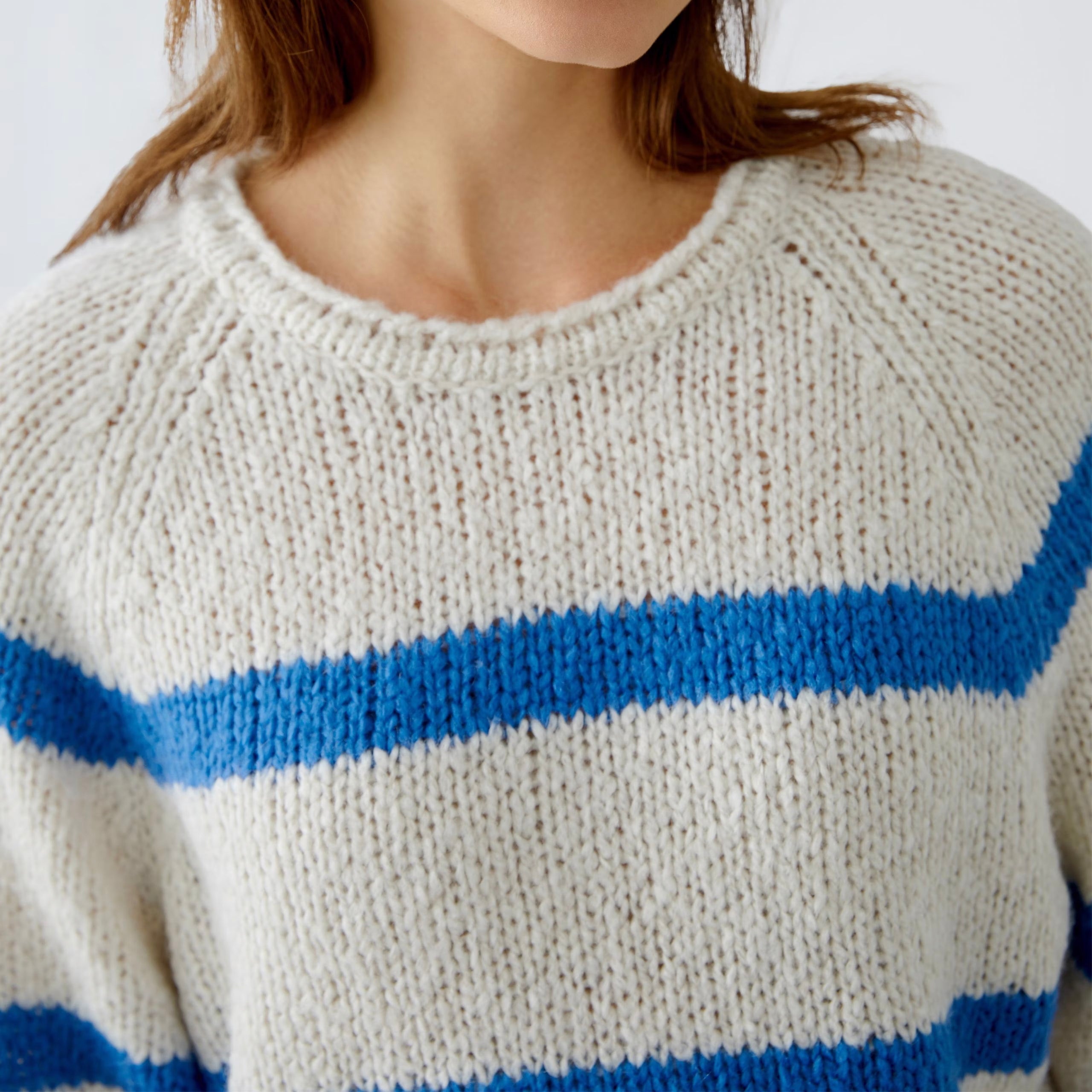 Wide Stripe Jumper - Off White / Blue