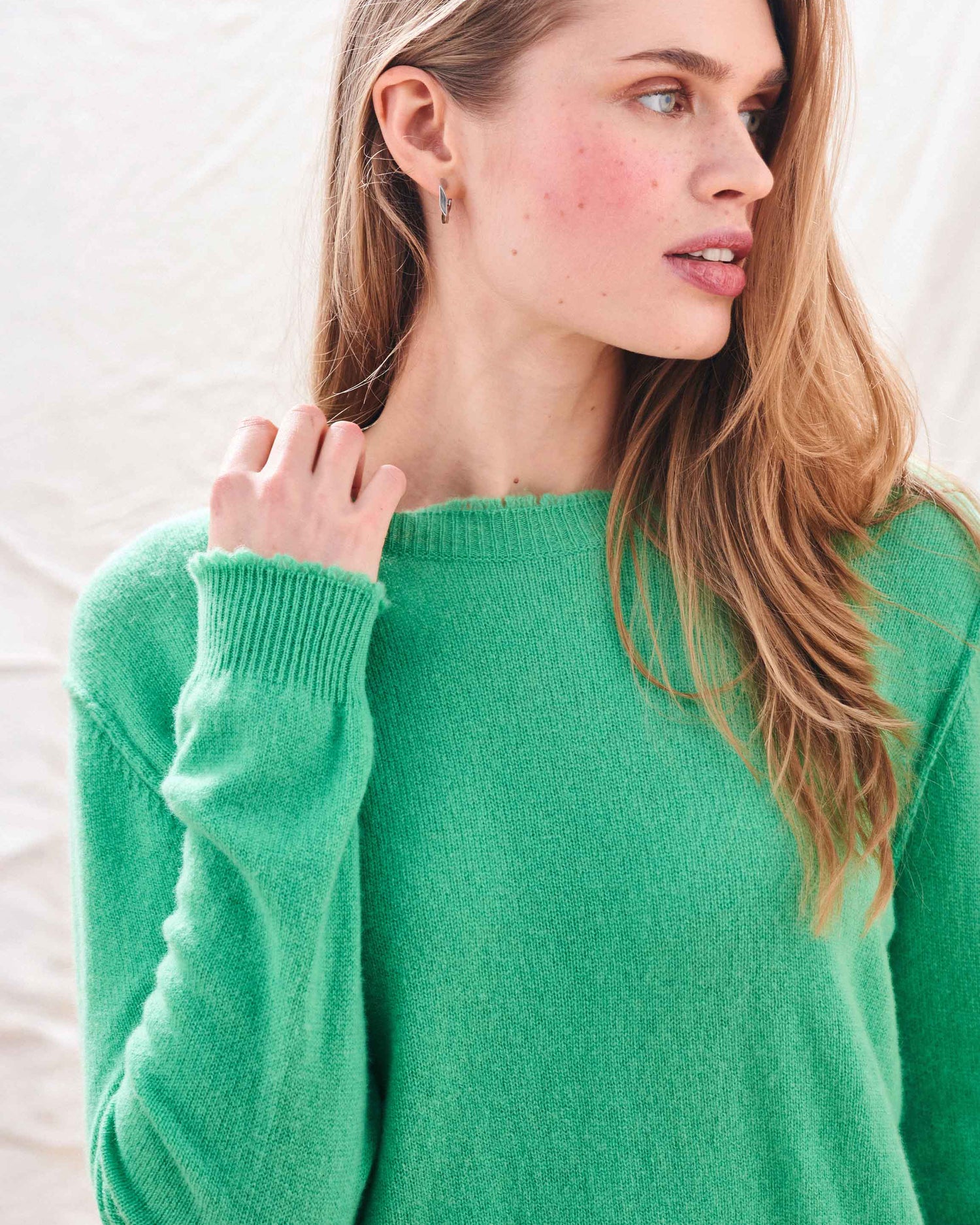 Distressed Crew - Fresh Green