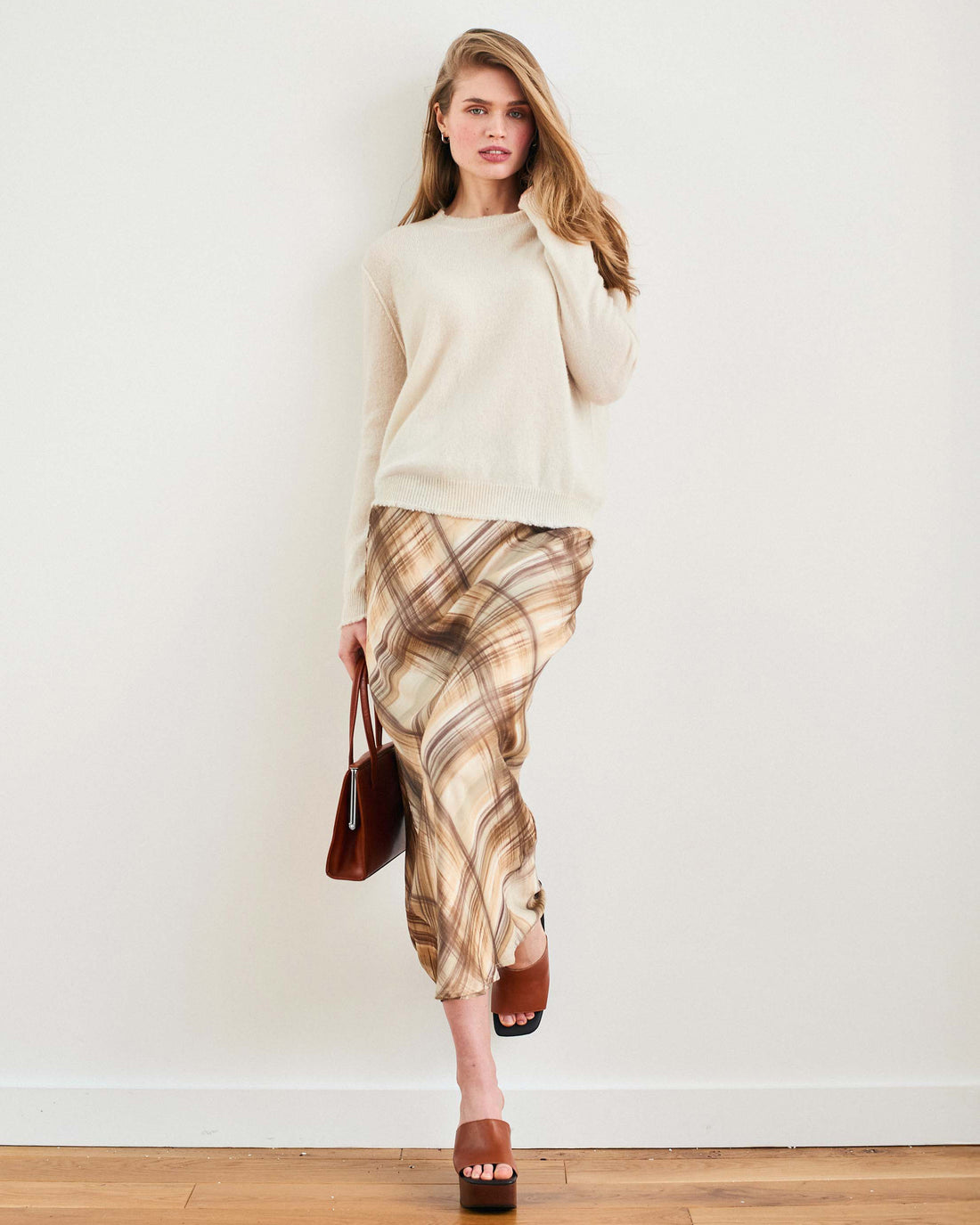 Distressed Crew - Jasmine